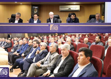 یاد شهدای خدمت در اجلاسِ موثرترین ارکان اقتصادی جامعه/ جایگاه واقعی اصناف از نگاهِ رئیس اتاق تهران/ فرماندهی پایگاه بسیج اتاق اصناف تهران منصوب شد