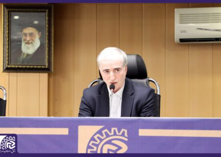 اصناف پرچم ایران را بالا نگاه داشتند/ دشمن مرعوب خودکفایی بازاریان و کسبه شد