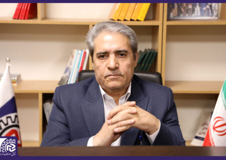 بازار اغذیه‌فروشان متعارف و امنیت برقرار است/ تولیدات داخل افزایش قیمت نداشتند/ با همکاری اتاق اصناف تهران قیمت نان را مدیریت می‌کنیم