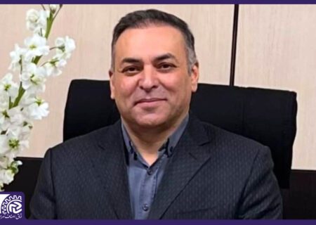 تحت هر شرایطی اولویت بخش کارفرمایی کشور باید به کارگیری نیروی کار ایرانی باشد