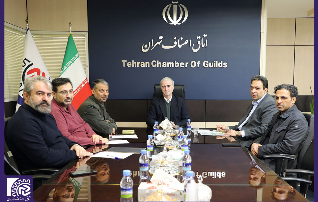 از بخشودگی 65 درصدی عوارض تابلوها تا تعویق 4 ساله تغییر کاربری/ علیرضا زاکانی مشکل اصناف با میراث فرهنگی را در هیات دولت مطرح کرد