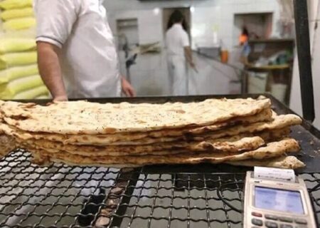 سهمیه آرد نانوایی‌ها تا پایان فروردین تخصیص یافته است/ حضور بخش خصوصی جلوتر از بخش دولتی در تولید و تامین کالاهای اساسی