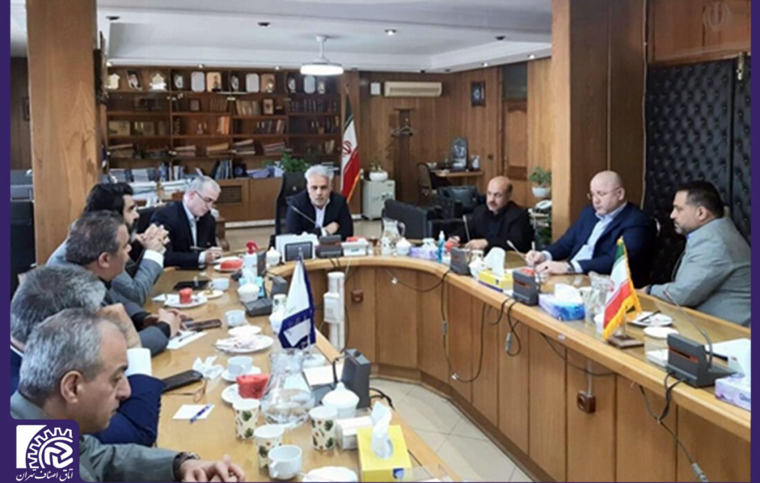 جلسه مشترک رئیس و هیئت رئیسه اتاق اصناف تهران با مدیرکل صنعت، معدن و تجارت استان تهران برگزار شد