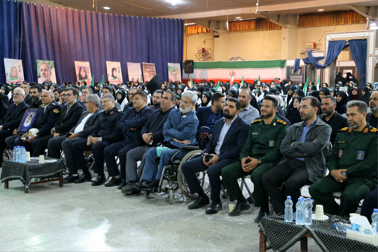 حضور هیئترئیسه اتاق اصناف تهران در مراسم بزرگداشت شهید محمدحسین فهمیده